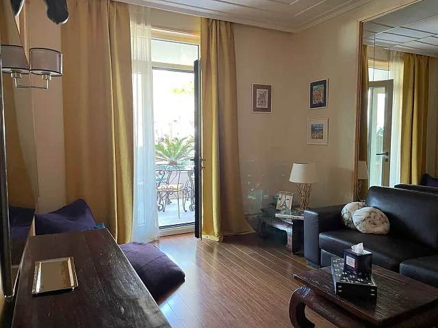 Land plot with a residential building with 8 apartments and a swimming pool in Donja Lastva — photo 11